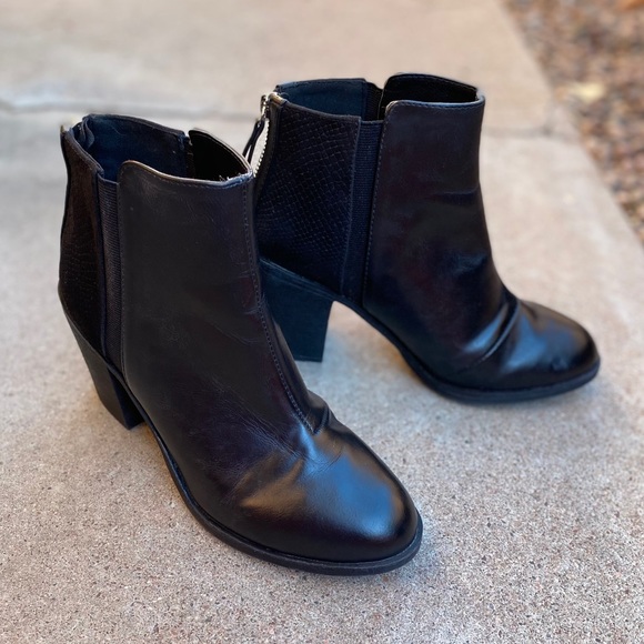 Divided H&M | Beautiful Black heeled booties - Picture 10 of 16